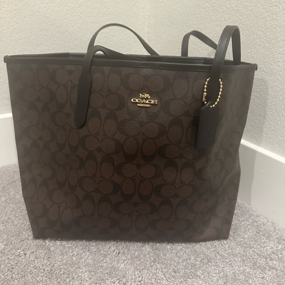 Coach Signature Shoulder Bag - Computer size